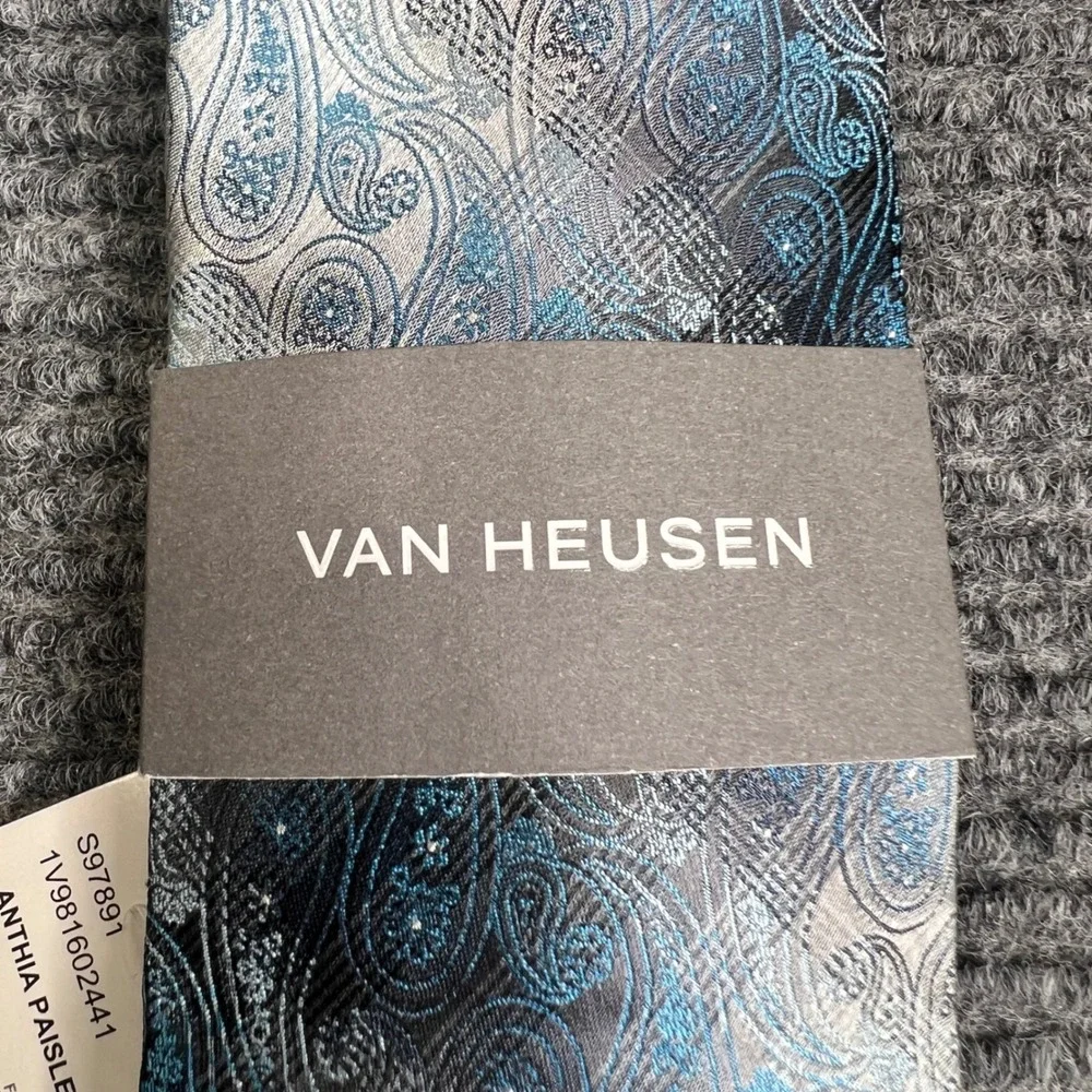 Van Heusen Mens Anthia Paisley Silk Tie Blue Silver Black NEW